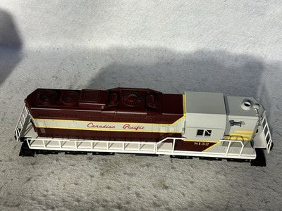 Lionel O Gauge Canadian Pacific SD-24 Maple Leaf Limited Train Set