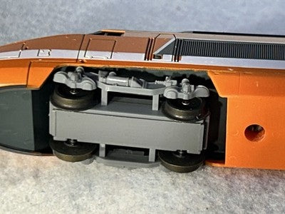 Sleek LIMA  Golden Series HO InterCity Train Set Pwrd. Loco, Dummy, 2 Pass. Cars