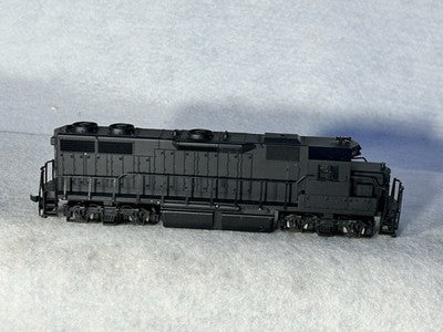 Nice  ATLAS/KATO Undecorated GP-38 Diesel Engine HO