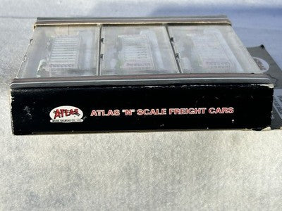 Nice Atlas Fallen Flags RR Covered Hoppers 3-Car Set N Gauge