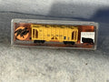 Nice Vintage Trains NBT Test 2 Bay Covered Hopper Car N Gauge