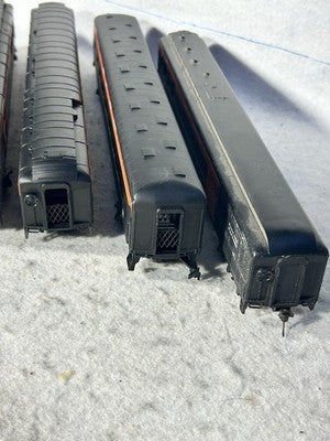 Nice Rivarossi New Haven RR 7-Car Passenger Set HO; 3 Lighted/Interiors(Ex Boxes
