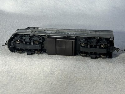 Nice Stewart/KATO F-7 A  & B NYC  RR Lightning Paint Schm. HO Loco, Both Powered