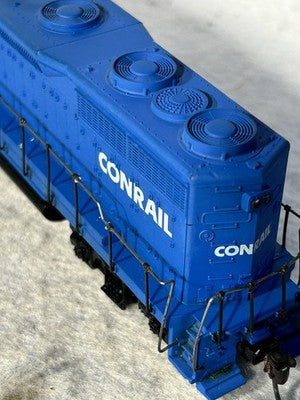 Nice Athearn Custom Painted Conrail RR  GP-35 Diesel Engine HO
