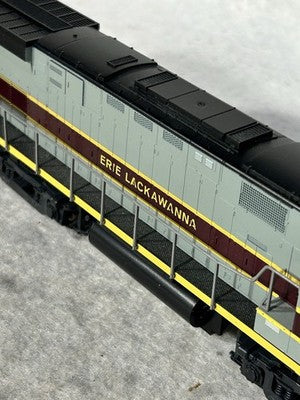 Beautiful Atlas/KATO Erie Lackawanna RR Alco C-424 Loco HO