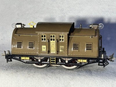 Lionel New York Central RR Standard  Gauge Pre-War Locomotive/4 Passenger Cars