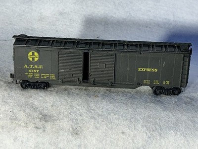 Nice Athearn Santa Fe RR 50’ Double Door Box Car K-D’s HO (Ex Box)