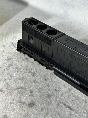 Nice Athearn Genesis Undecorated SD- 75i BNSF Cab DCC Ready Loco HO