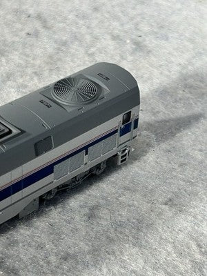 Sleek KATO Amtrak P-42 Genesis Phase IV Locomotive N