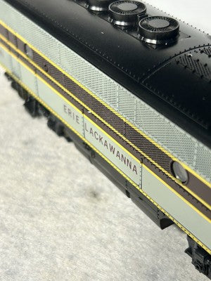 Nice  Stewart Erie Lackawanna RR F-7 A-B-B-A Phase 1 Set (A’s Pow./B’s Unp.) HO