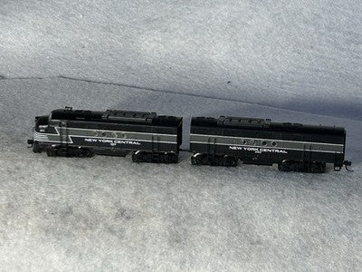 Nice Intermountain New York Central RR  Lightning FT-A/B Both Powered Loco Set N