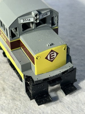 Beautiful Stewart /KATO GE EL Railroad U-25B Diesel Engine  HO
