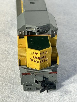 Stalwart KATO Union Pacific Railroad GP-35 Diesel Engine HO