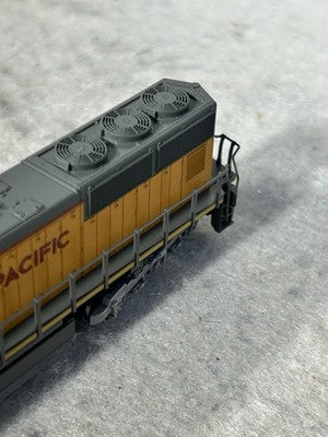 Beautiful KATO Union Pacific RR SD-70M Excursion Diesel Engine N GAUGE
