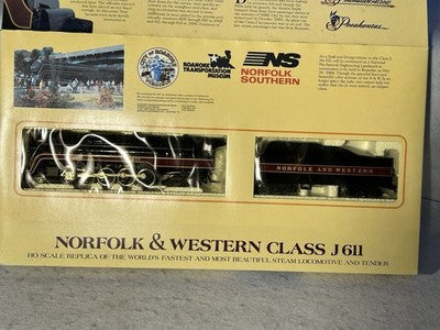 Collectible Bachman Norfolk &Western RR J-611/Water Tender Loco 3-Unit Set HO