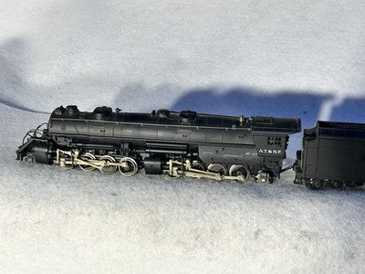 Nice Rivarossi Santa Fe RR  2-8-8-2 Mallet Loco HO (Ex Box Cab Railing)