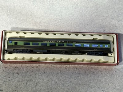 Beautiful Rivarossi Northern Pacific RR 5 Car Passenger Set HO