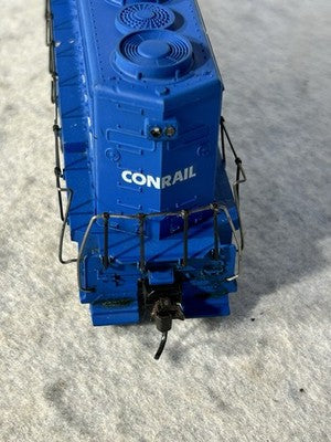 Nice Athearn Custom Painted Conrail RR  GP-35 Diesel Engine HO