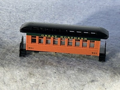 Old Time Roundhouse RR  Passenger Car Set N Gauge