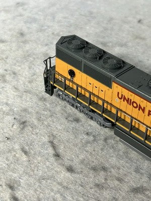 Beautiful KATO Union Pacific RR SD-70M Excursion Diesel Engine N GAUGE