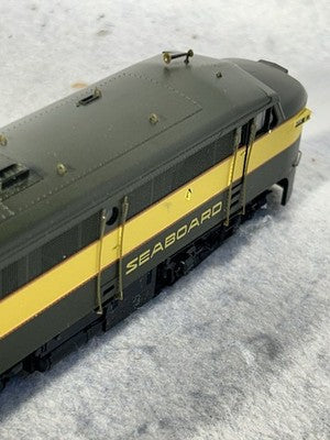 Nice Proto 2000 FA -2 A/B Seaboard Air Line  RR HO Locomotives  (Incorrect Box)