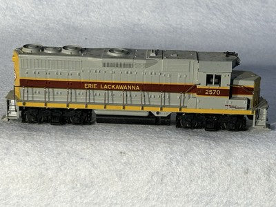 Nice Athearn Erie Lackawanna RR  GP-35 Diesel Engine HO