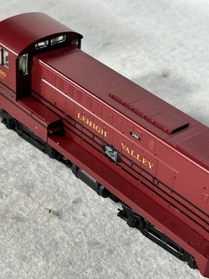 Nice Stewart Lehigh Valley RR Baldwin S-12 Loco HO