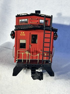 Nice REA G Scale  Caboose  Great Northern RR