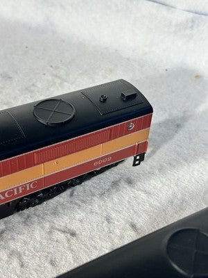 Nice Athearn Southern Pacific RR ALCO PA/B + 9-Car Passenger Set HO (Ex-Boxes)