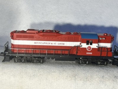 Beautiful Lionel Service Station Train Set Minneapolis & St. Paul RR O Gauge