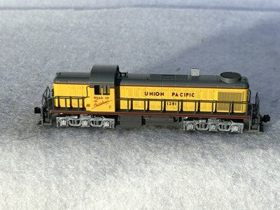Nice KATO Union Pacific RR RSC-2 Loco N Gauge