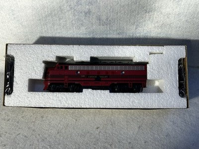 Nice Stewart Lehigh Valley RR F-7A/B Set A Pwrd./B Unpwrd. HO