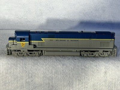 Sleek Stewart ALCO C-628 Delaware & Hudson RR Road Engine HO