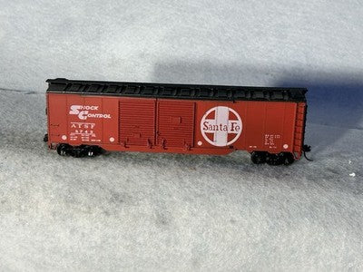 Nice Athearn Santa Fe RR 50’ Double Door Box Car HO Metal Wheels, KD’s (Ex Box)