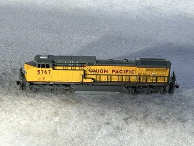 Beautiful KATO Union Pacific RR AC4400W Diesel Engine N GAUGE