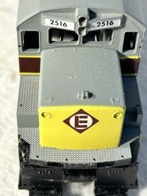 Beautiful Stewart /KATO GE EL Railroad U-25B Diesel Engine  HO