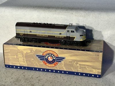 Beautiful Lionel Celebration Series Post War Canadian Pacific  Train Set  0 Ga.