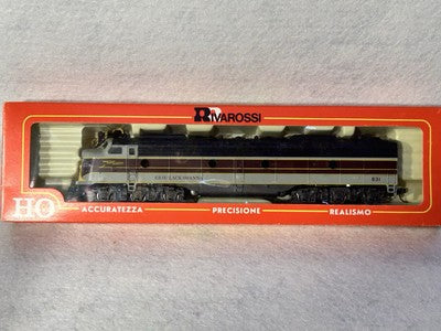 Nice Rivarossi Del & Lack E-8—2 engine/7 Car Passenger Set (Pow./Dum.) HO
