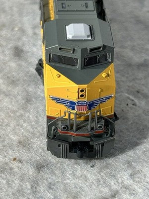 Powerful KATO Union Pacific RR AC4400CW Diesel Engine N GAUGE
