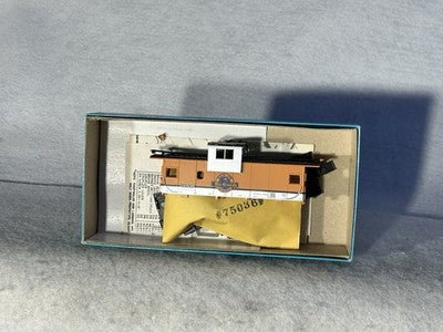 Nice Athearn Denver & Rio Grande Extended Vision Caboose HO