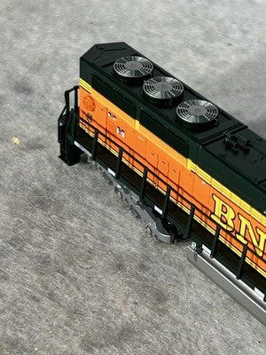 Beautiful KATO BNSF RR SD-70MAC Diesel Engine N GAUGE