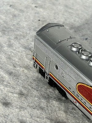 Sharp Intermountain Santa Fe RR F-3A War Bonnet DCC Ready N Gauge Loco