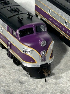 Gorgeous Athearn RTR Atlantic Coast Line F-7A/B Engine Set Both Powered HO