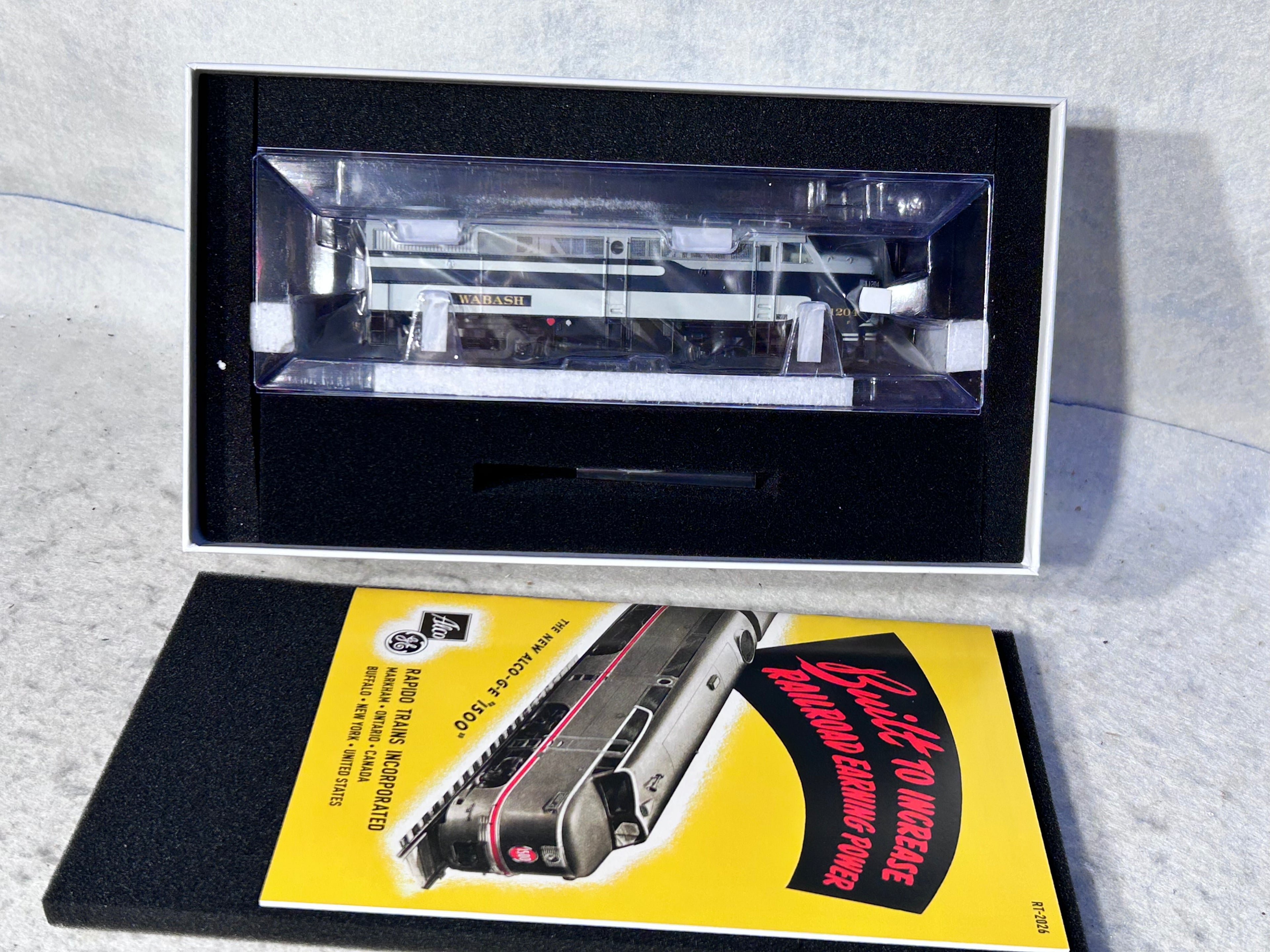Beautiful Rapido Wabash railroad F3 – A #1204 Locomotive DCC/Sound