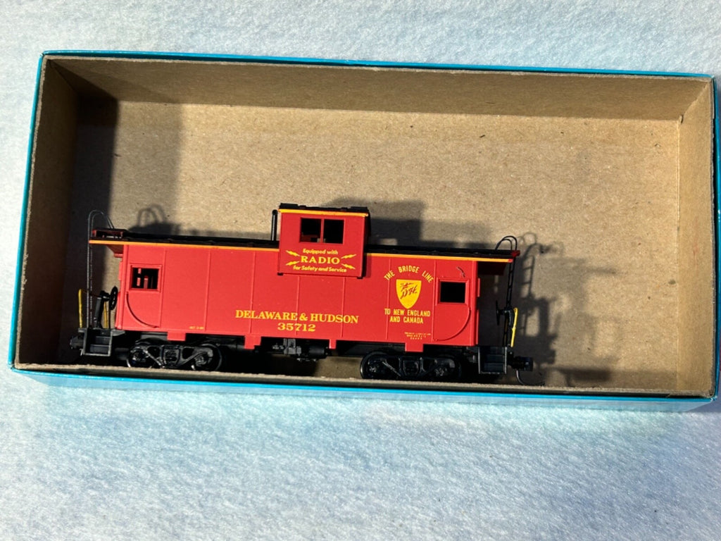 Nice Athearn/Roundhouse Caboose Selection HO (Price Is For Single Caboose) Lot 1