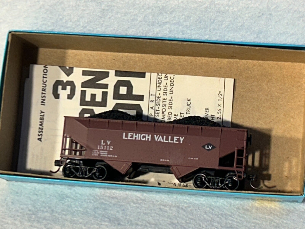 Cool Athearn Hoppers/Loads/K-Dee Couplers Mixed Roads HO