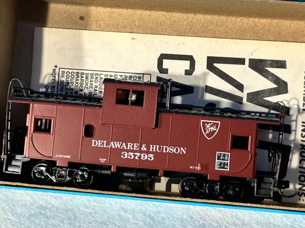 Nice Athearn/Roundhouse Caboose Selection HO (Price Is For Single Caboose) Lot 1
