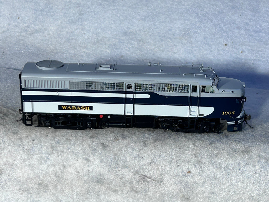 Beautiful Rapido Wabash railroad F3 – A #1204 Locomotive DCC/Sound