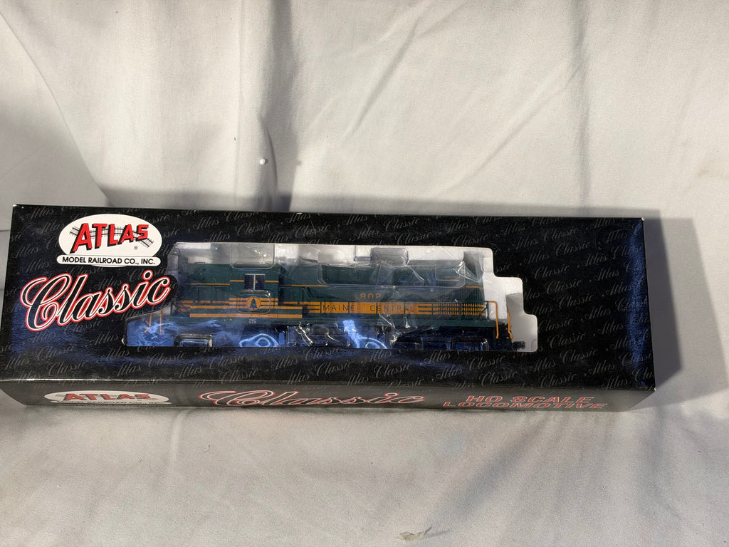 Beautiful Atlas Classic Maine Central RR RS-11 Locomotive #802 HO Gauge