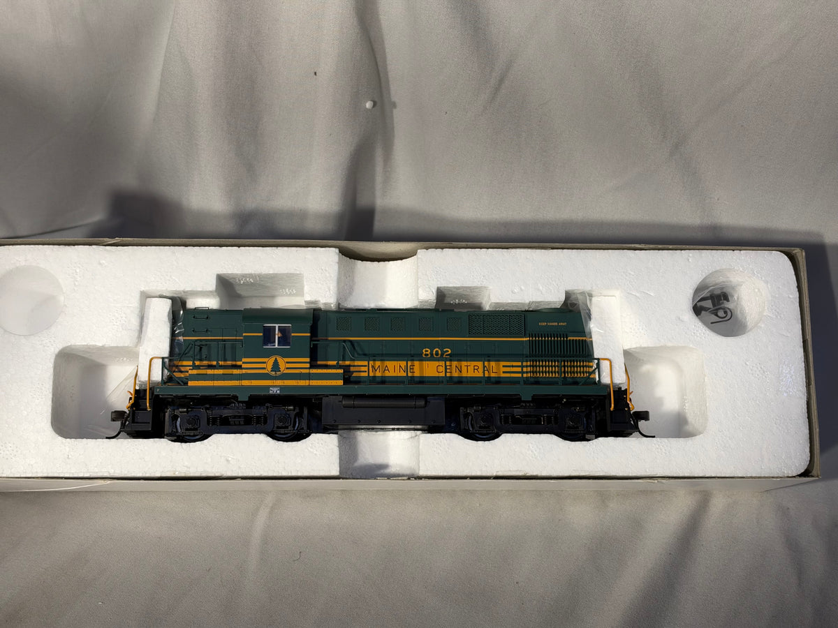 Beautiful Atlas Classic Maine Central RR RS-11 Locomotive #802 HO Gauge